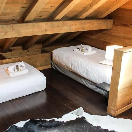Chalet Sunflower