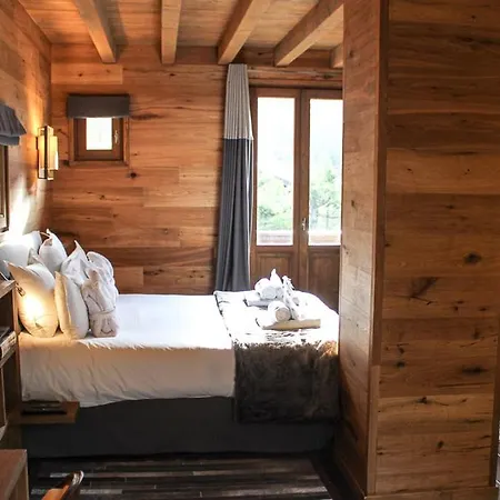 Chalet Sunflower